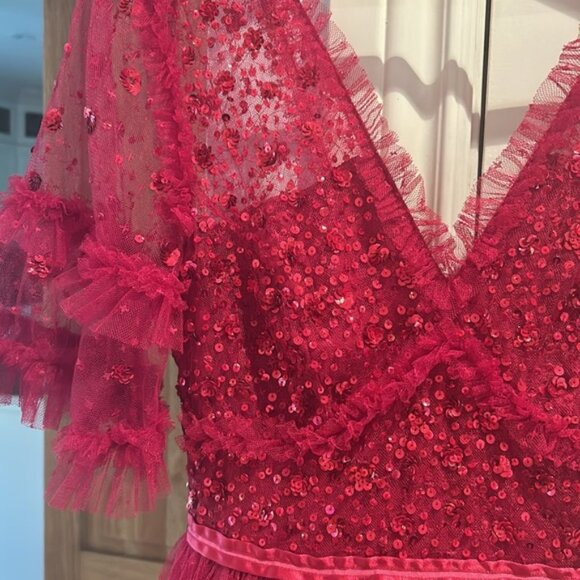 ❌❌SOLD❌❌NWT NEEDLE & THREAD Maybelle Embellished Tulle Fit-&-Flare Dress red 4 - Picture 9 of 13